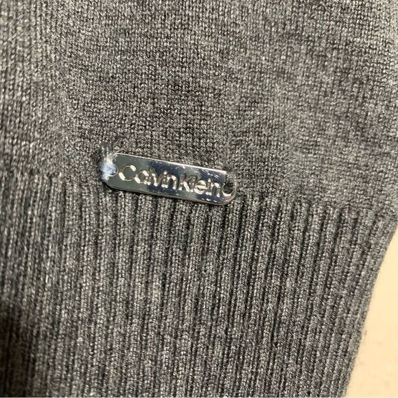 Calvin Klein two tone gray turtleneck long sleeve sweater - Picture 4 of 9